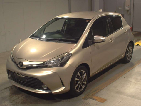 2014 Toyota Vitz NSP130[0]