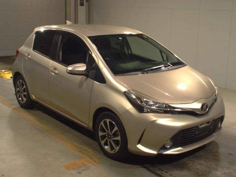 2014 Toyota Vitz NSP130[2]