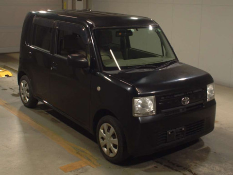 2015 Toyota Pixis Space L575A[2]