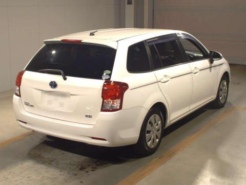 2013 Toyota Corolla Fielder NKE165G[1]