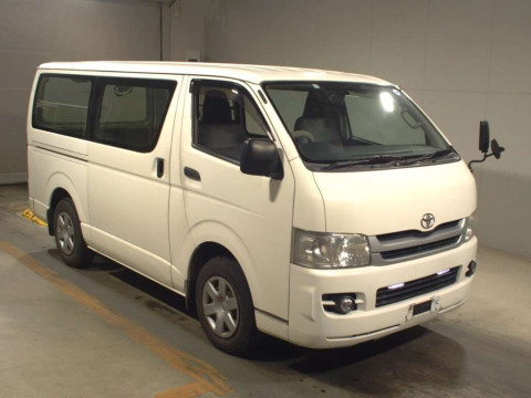 2009 Toyota Hiace Van KDH201V[2]