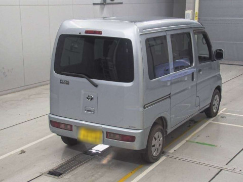 2017 Toyota Pixis Van S321M[1]