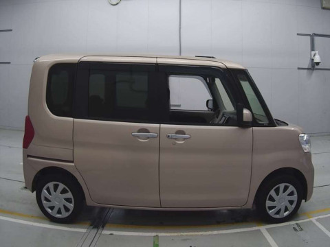 2017 Daihatsu Tanto LA600S[2]