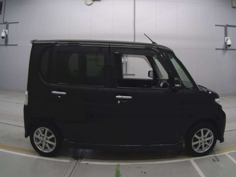 2013 Daihatsu Tanto L375S[2]