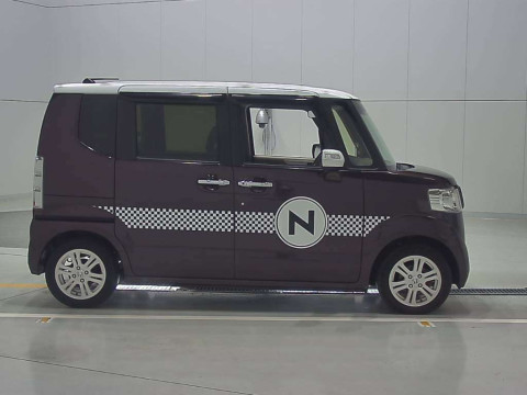 2017 Honda N-BOX JF1[2]