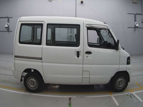 2010 Mitsubishi Minicab Van U61V[2]