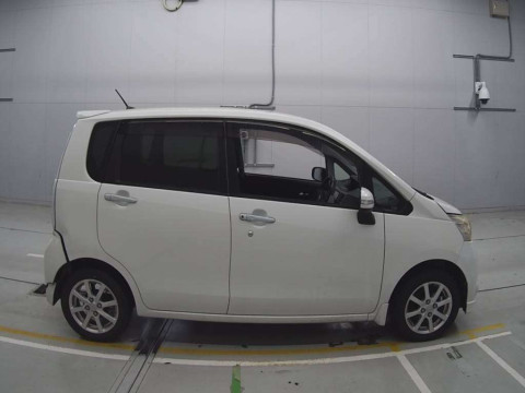 2011 Daihatsu Move Custom LA100S[2]