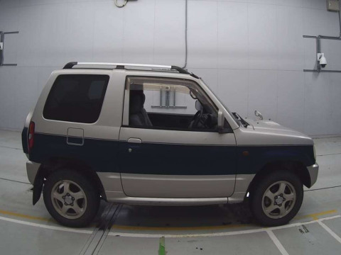 2000 Mitsubishi Pajero Mini H58A[2]