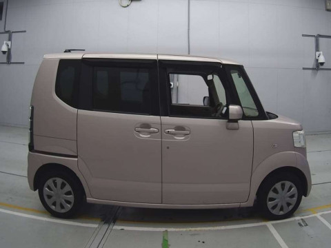 2014 Honda N-BOX JF1[2]