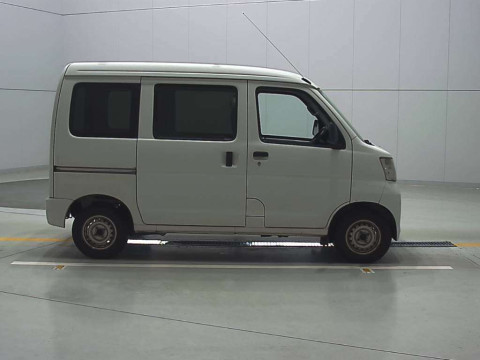 2010 Daihatsu Hijet Cargo S321V[2]