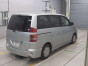 2004 Toyota Noah