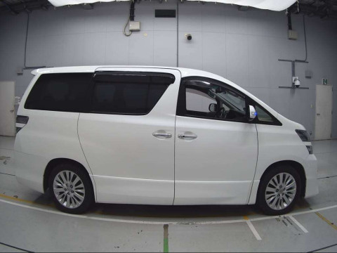 2012 Toyota Vellfire ANH20W[2]