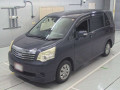 2010 Toyota Noah