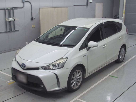 2015 Toyota Prius alpha ZVW41W[0]