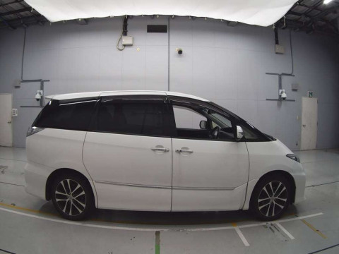 2016 Toyota Estima ACR50W[2]