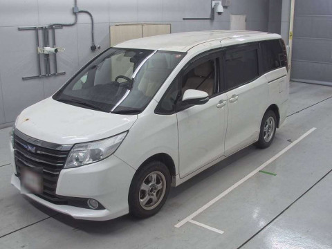 2014 Toyota Noah ZRR80G[0]