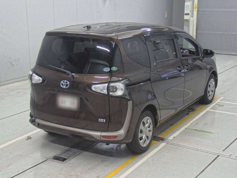 2015 Toyota Sienta NHP170G[1]