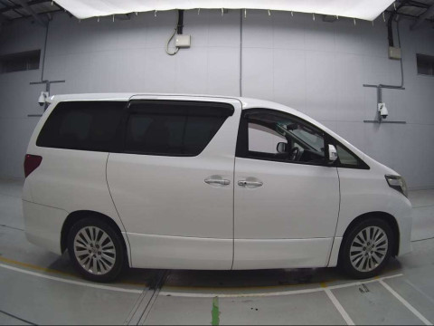 2013 Toyota Alphard ANH20W[2]