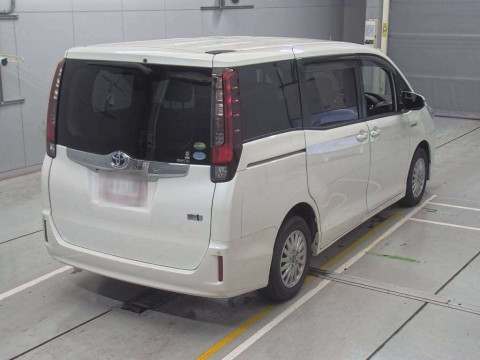 2017 Toyota Noah ZWR80G[1]