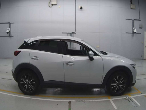 2016 Mazda CX-3 DK5FW[2]