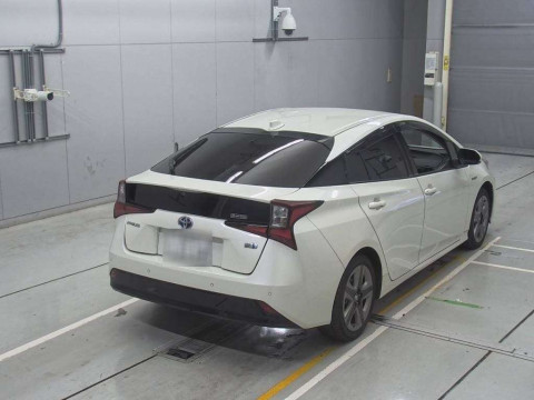 2019 Toyota Prius ZVW51[1]