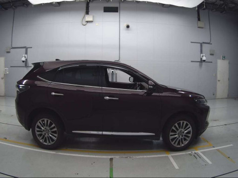 2015 Toyota Harrier ZSU60W[2]