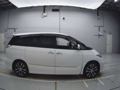 2014 Toyota Estima ACR50W[2]