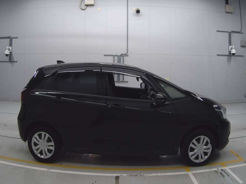 2020 Honda Fit GR3[2]