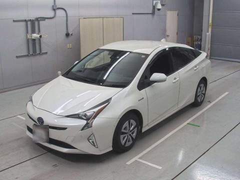 2017 Toyota Prius ZVW51[0]