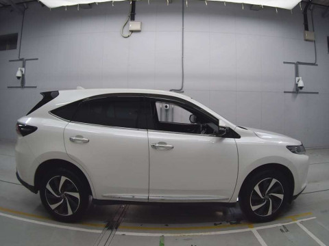 2017 Toyota Harrier ASU60W[2]