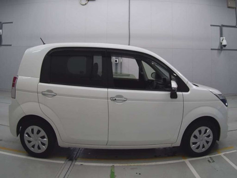 2014 Toyota Spade NCP141[2]