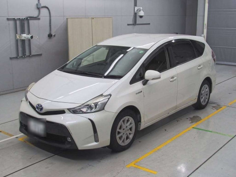 2015 Toyota Prius alpha ZVW41W[0]