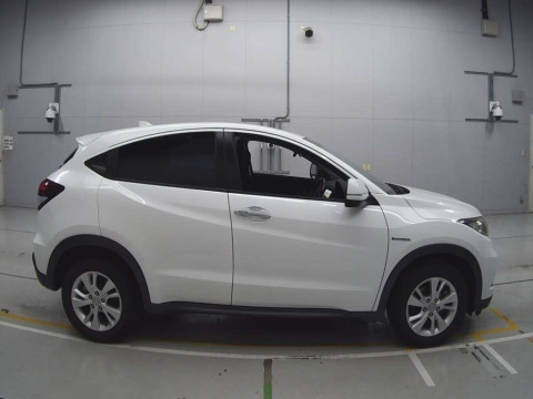 2014 Honda VEZEL RU3[2]