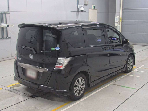 2013 Honda Freed GB3[1]