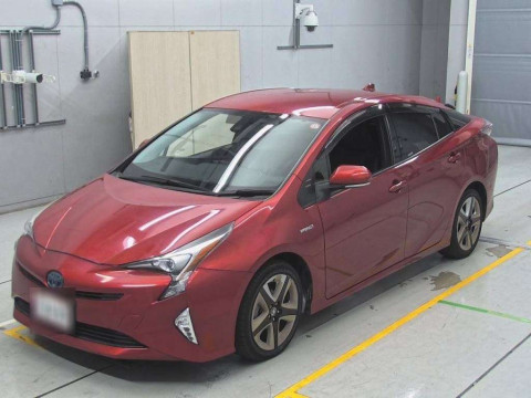 2016 Toyota Prius ZVW50[0]