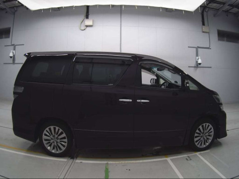 2014 Toyota Vellfire ANH20W[2]