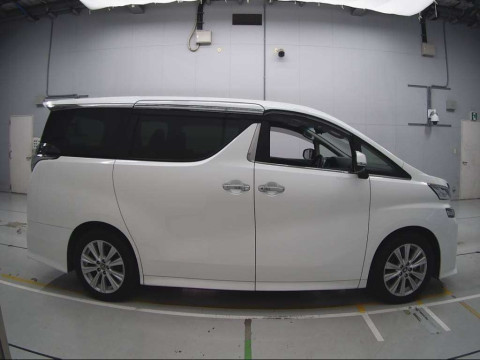 2015 Toyota Vellfire AGH30W[2]