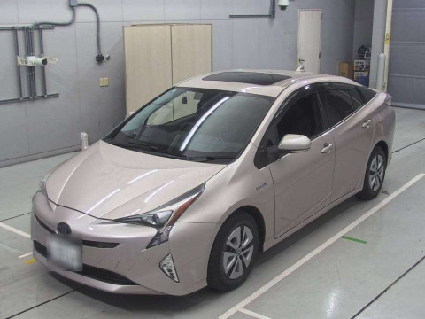 2016 Toyota Prius ZVW51[0]