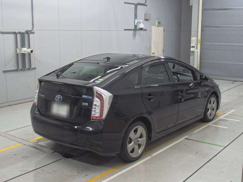 2014 Toyota Prius ZVW30[1]