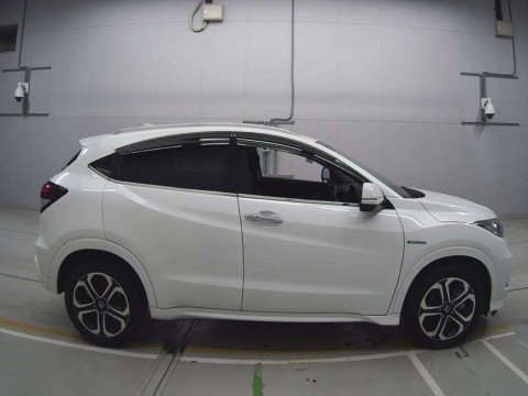 2016 Honda VEZEL RU3[2]