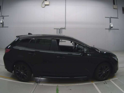 2019 Toyota Corolla Touring Wagon ZRE212W[2]