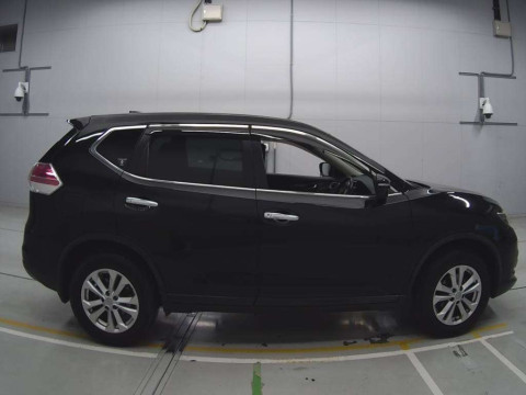 2014 Nissan X-Trail T32[2]