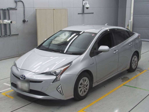 2016 Toyota Prius ZVW50[0]