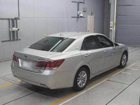 2013 Toyota Crown Hybrid AWS210[1]