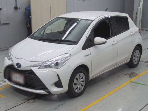 2019 Toyota Vitz NHP130[0]