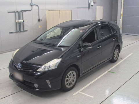 2014 Toyota Prius alpha ZVW40W[0]