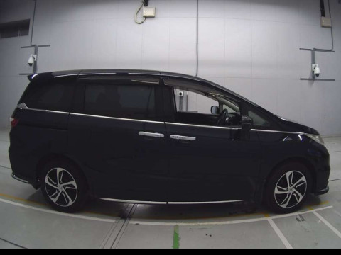 2014 Honda Odyssey RC2[2]