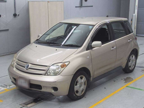 2003 Toyota IST NCP60[0]