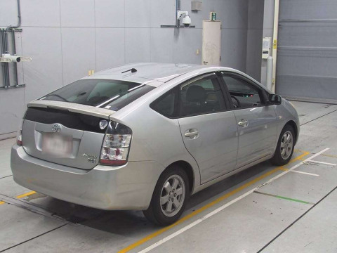 2004 Toyota Prius NHW20[1]