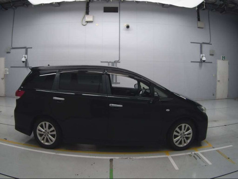 2012 Toyota Wish ZGE20W[2]